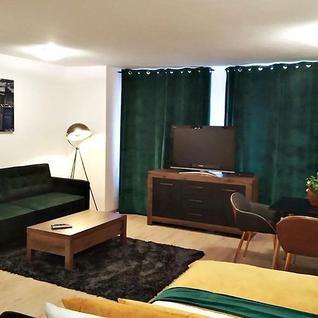 Apartament Downtown Studio Zielona Góra Zewnętrze zdjęcie